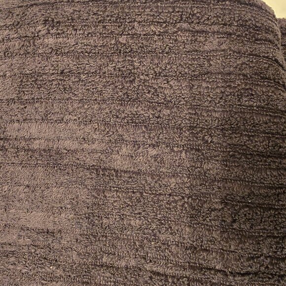 Premium Cotton Bath Towel, Lightweight and Highly Absorbent, Quick Drying Towel - Picture 3 of 6